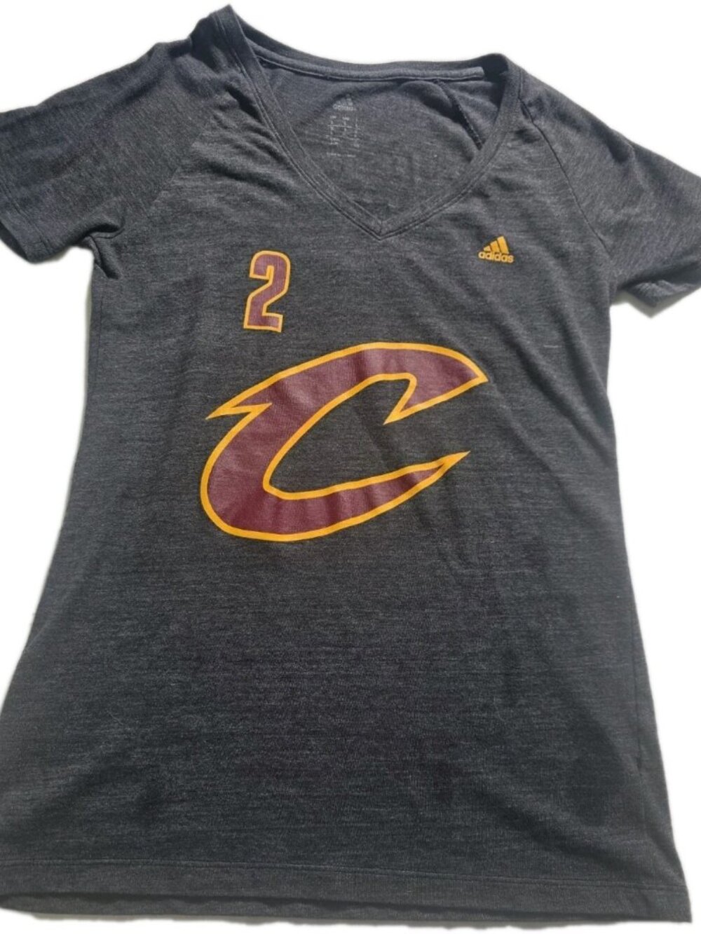 Adidas Cavaliers Kyrie Irving #2 Shirt Womens Large Gray NBA V Neck Tee. HL542